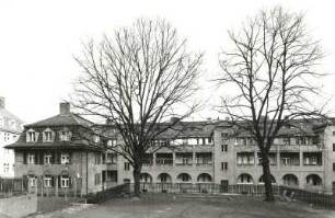 Dresden-Löbtau, Klingestraße 14/22. Wohnhäuser (Krenkelstiftungshäuser) (1910-1911; H. Erlwein). Hofansicht