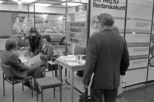 Ausstellung für Freizeitgestaltung "hobby 75" in den Hallen am Festplatz