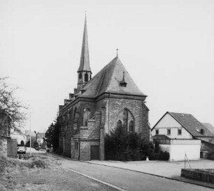 Kath. Pfarrkirche St. Katharina; Mengerskirchen, Kirchstraße 3