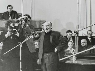Ernst Busch