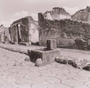 Pompeji : Straßenbrunnen