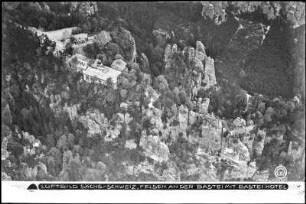 Sächsische Schweiz, Felsen an der Bastei mit Bastei-Hotel, Luftbild