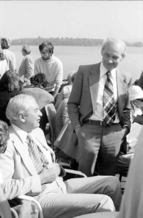 1978 Medizin 26. Juni bis 30. Juni; Diskussionen: Sir Peter Medawar sitzend, Manfred Eigen stehend