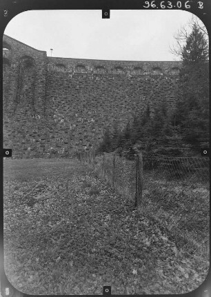 Klingenberg. Talsperre Klingenberg (1908-1914; H. Poelzig). Staumauer