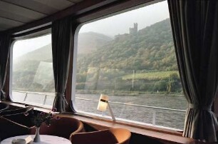 Rheinfahrt: Aussichtssalon