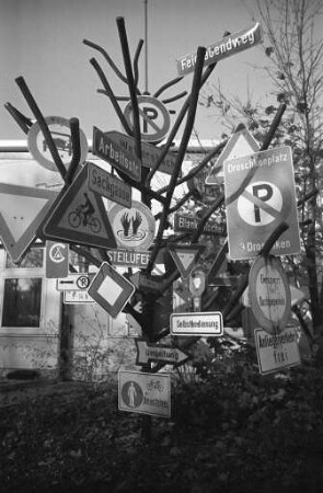 Kunstwerk "Schilderbaum"