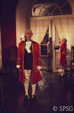 Filmaufnahmen "Modecocktail" mit Günter Pfitzmann, Schloss Charlottenburg.