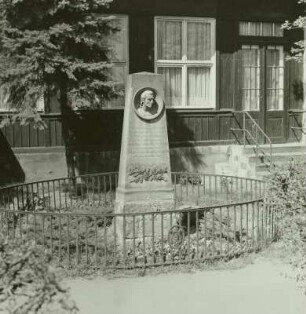 Schiller-Denkmal im Schillergarten