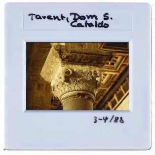 Tarent, Kathedrale von S. Cataldo : Kapitell