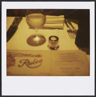 Im Restaurant Rules in London