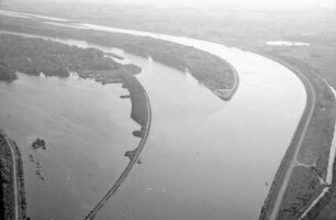 Rhinau (Frankreich), Kappel: Zusammenfluss, Rhein und Rheinseitenkanal, Taubergiessen, rechts, Verbindungskanal zum Rhein-Rhone-Kanal