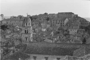 Kirchturm : Kirchturm des Franziskanerklosters in Dubrovnik.