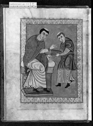 Evangelistar (Gero-Kodex) — Schreiber Anno überreicht Gero das Buch, Folio 7verso