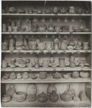 Tongefäße (Sammlung Gaffron)
