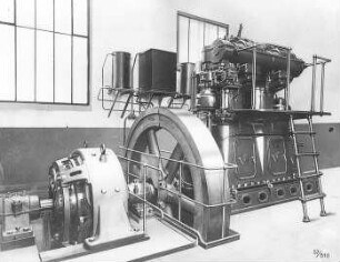 Stehender Dieselmotor, 200 PS (Körting, Hannover) : Technikgeschichte | Maschinenbau | Kraftmaschinen | Dieselmaschinen