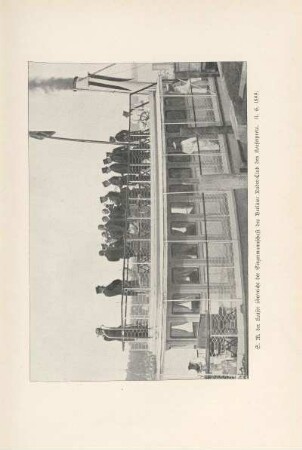 S. M. der Kaiser überreicht der Siegermannschaft des Berliner Ruder-Club den Kaiserpreis. 11. 6. 1899