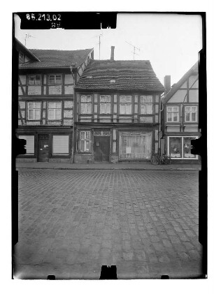Grabow, Marktstraße 2. Wohnhaus mit Laden (18. Jh.). Straßenfront