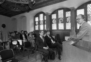 Freiburg im Breisgau: Bundesjustizminister Jürgen Schmude bei der SPD Freiburg [mit Rolf Böhme]