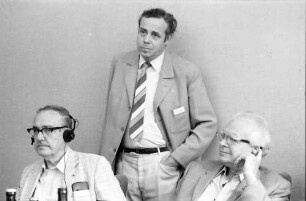 36. Tagung 1986 Chemiker; Pressekonferenz: Herbert A. Simon, E. L. Winnacker, Peter D. Mitchell
