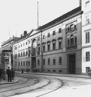 Berlin, Massowsches Haus, ehem. Militärkabinett (Behrenstr. 66). Friedrich Wilhelm Conrad Titel