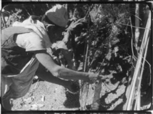 Kusunda (Nepal) - Consecration of Hunting Equipment