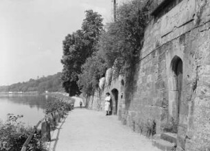 Dresden-Loschwitz. Körnerweg. Ansicht vom elbseitigen Nebeneingang zur Villa Rosenhof (Schevenstraße 11)