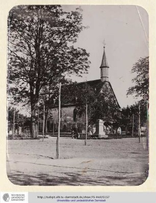Stadtkapelle mit dem alten Friedhof (160).