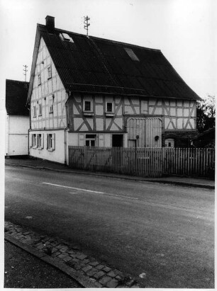 Einhaus; Hohenahr, Offenbacher Straße 25
