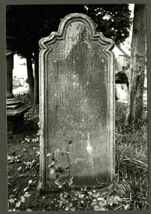 Friedhof. Grabstein des Johann Jakob Schefl (Kind), 1783