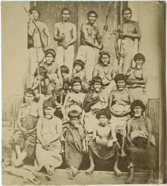 Photo de groupe de "Botokuden" (Krén, Krenák)