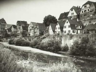 Besigheim, Stadtansicht : Besigheim. Häuser an der Enz. Blick nach Nordosten