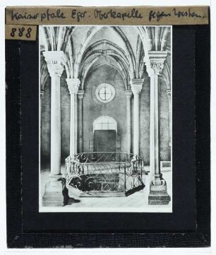 Eger, Burg (Kaiserpfalz),Eger, Doppelkapelle : Oberkapelle gegen Westen