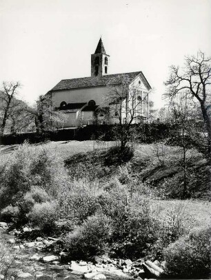 Blick auf die Kirche von Ponte Valentino
