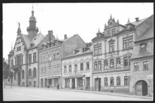 Adorf. Markt und Rathaus