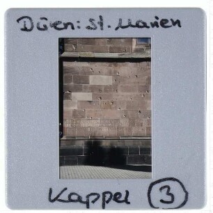 Düren, Marienkirche : Detailansicht Außenwand Turm mit Inschrift