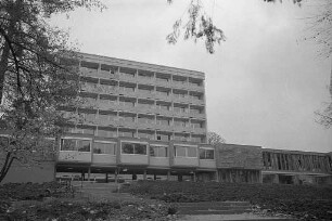 Baufertigstellung des neuen Altersheims "Parkschlößle" in Durlach.