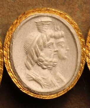 Profilköpfe des Serapis und der Isis (Daktyliothek, Das Alterthum nach Lippert und Visconti)