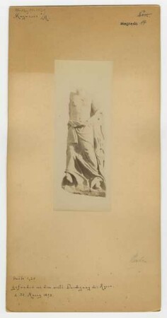 Statue eines laufenden Mädchens aus Magnesia am Mäander