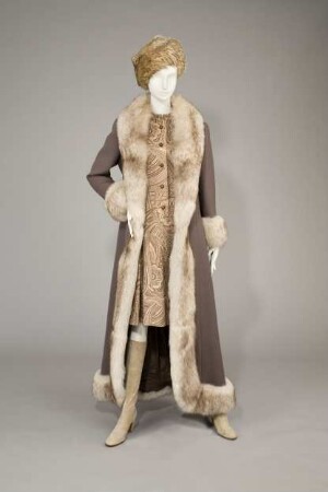 Maximantel im Schiwago-Look