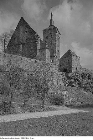Bautzen. Die Michaeliskirche neben dem Mühltor