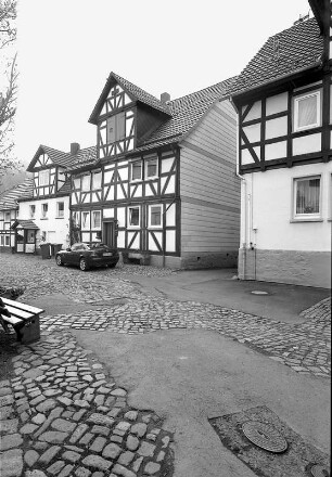 Wohnhaus; Helsa, Biegenweg 14