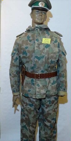 Uniform NVA Major, Flecktarn