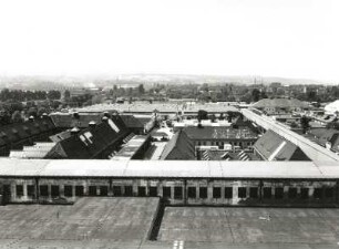 Dresden-Friedrichstadt, Schlachthofring 6. Ehemaliger Städtischer Vieh- und Schlachthof (1902-1910; H. Erlwein). Blick vom Kessel- und Maschinenhaus über das Gelände nach Westen