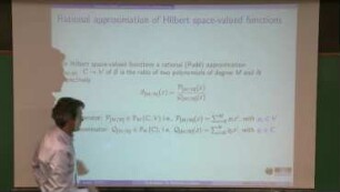Convergence analysis of PadÃ© approximations for Helmholtz problems with parametric/ stochastic wavenumber