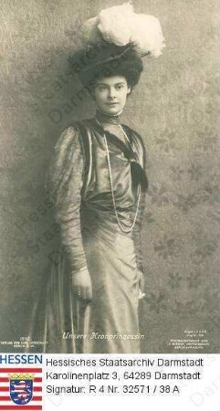 Cecilie Kronprinzessin v. Preußen geb. Prinzessin v. Mecklenburg-Schwerin (1886-1954) / in Raum stehend, Kniestück