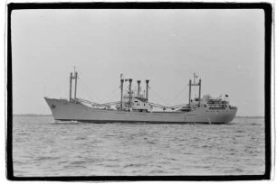Bari (1961), Frachtschiff, Barthold Richters Reederei, Hamburg, Bau-Nr. 562