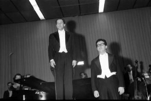 Donaueschingen: Donaueschinger Musiktage; Pierre Boulez und Luciano Berio (Italien)