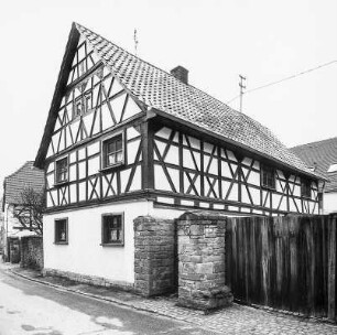 Fachwerkwohnhaus; Dietzenbach, Brunnengasse 5