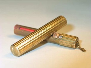 GOJA-Lippenstift mit Kette