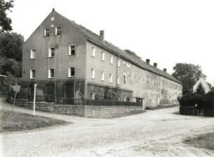 Gräfenhain, Am Sportplatz 2. Wohnstallhaus (2. H. 19. Jh.)